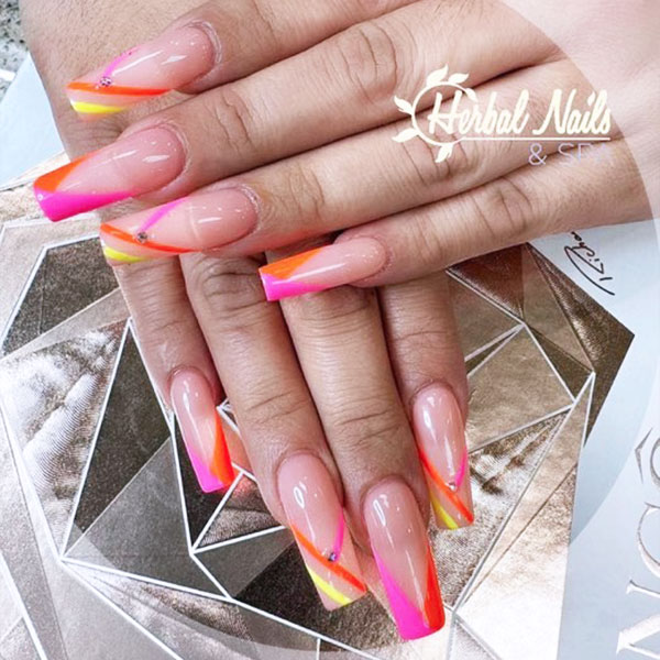 Herbal Nails & Spa Eastvale CA 92880 Manicure & Pedicure Designs